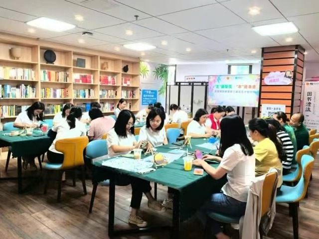 重啟書香，創享時光‖蒙娜麗莎職工書屋正式開放